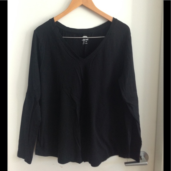 Old Navy Tops - $5 ADD ON 🏷 OLD NAVY XXL XXSOLD